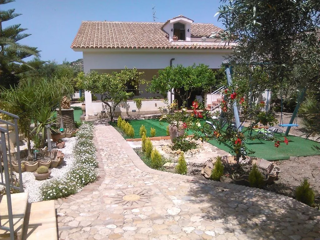 Casa Nunna Bed & Breakfast Palma di Montechiaro 0*,  Italy